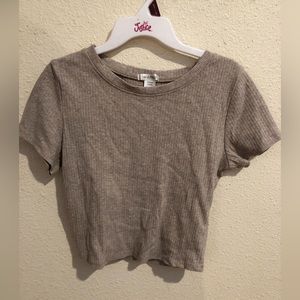 Girls Medium Khaki Color Ribbed Tee